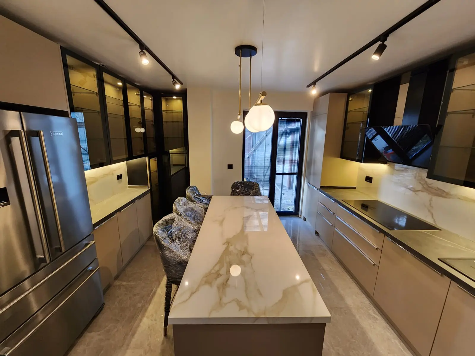 Fitted kitchen